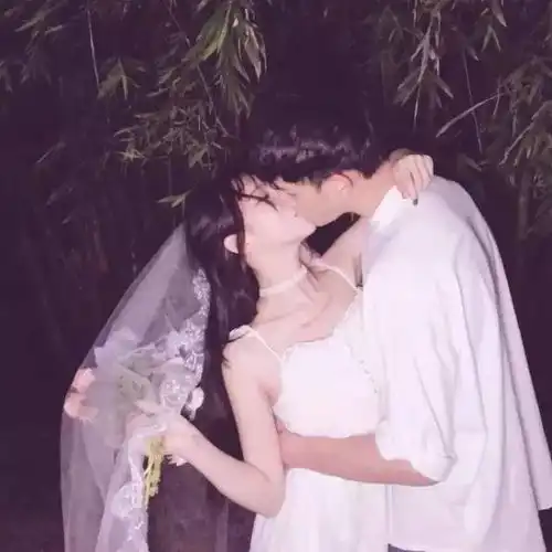 头像丨愿你精致到老眼里是太阳笑里是坦荡
