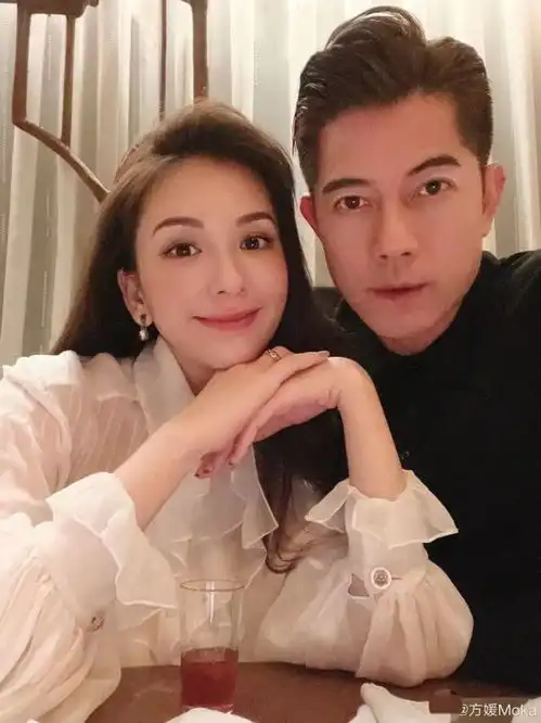 方媛精修夫妻合照意外将郭富城p成蛇精,面对网友质疑,本尊回应
