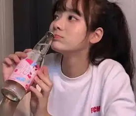 越长越气质的女生,99有这4个特点,00后快学学
