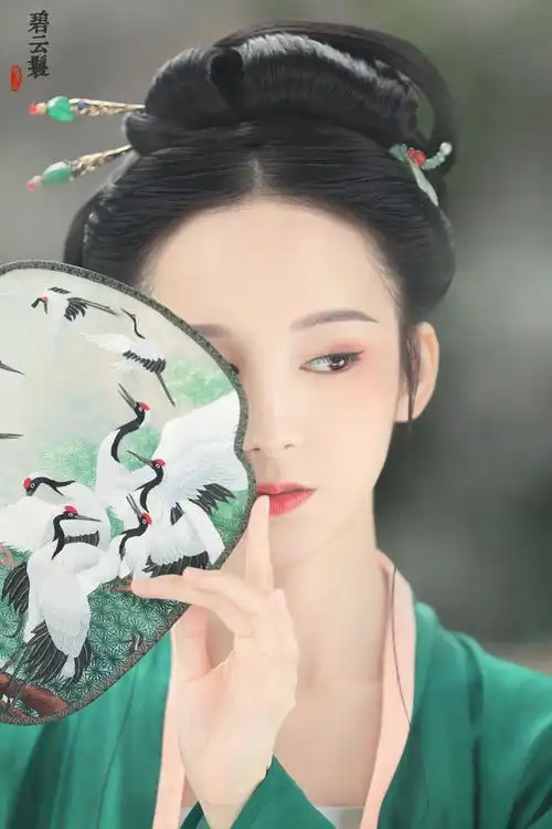 大姑姐孩子满月酒,丈夫要求妻子随礼一万被拒绝她当时随礼一千
