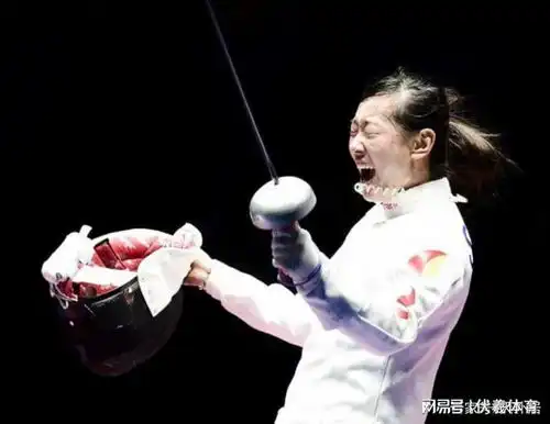 中国队第三金孙一文创奥运新历史中国首枚女子重剑个人金牌
