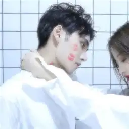 情侣头像2018年最新版一男一女请新郎新娘交换甜甜圈
