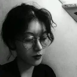 黑白头像女生冷酷霸气一时孤久一世独走
