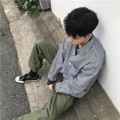 快手帅气撩妹头像男,做我的马子你会嫉妒的
