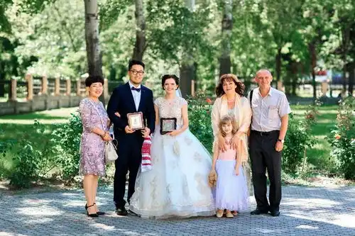 我,乌克兰女孩,来中国旅游把自己嫁了,爸爸以为我奉子成婚
