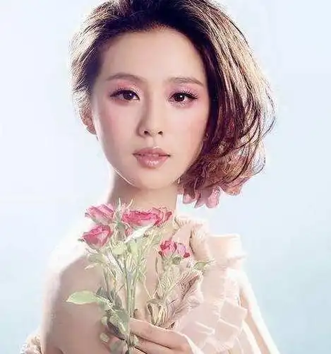 娱乐圈没整过容却也惊为天人的明星有哪些
