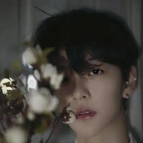 头像好看又混搭头像
