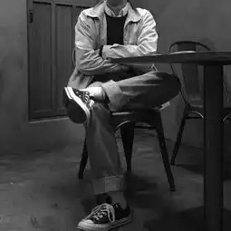 哇,是一群男人的制服诱惑,把控不住了
