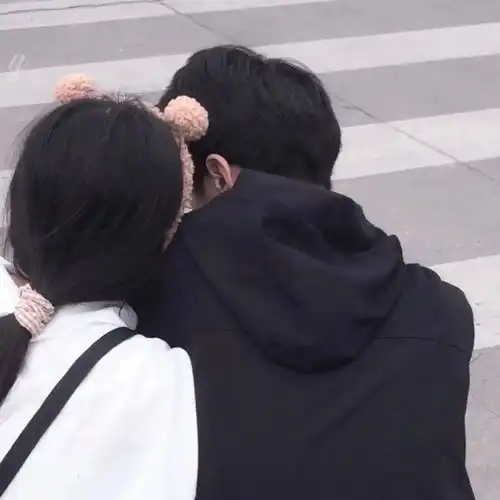 记得换甜甜的情侣头像哦
