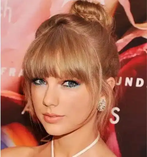 春风十里,不如法式刘海的你这样的少女款刘海不要太好看
