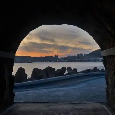 黑色系暗色调背景丧头像图片暗黑风丧系头像
