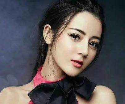 最美厌世脸超模,被人直呼性感,又酷又高级可远观不可亵玩的美
