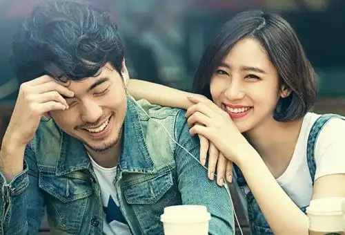 人到中年才活明白有些漂亮女人只适合当花瓶,不适合过日子
