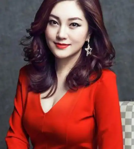情感心理为什么中年女人更容易出轨
