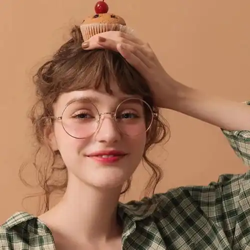 头像把偷偷花香酿成酒尽管花会枯萎
