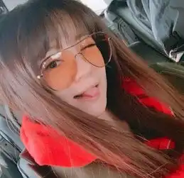 39岁安以轩晒孕期新发型,显年轻又俏皮,老公却超嫌弃
