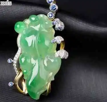翡翠金龟子寓意财运与长寿的象征
