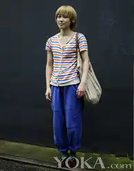 冬季潮搭卷边裤风情万种超有型
