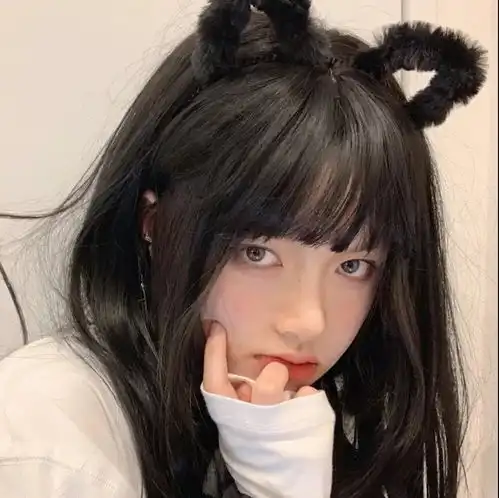 不舍得换的女生头像
