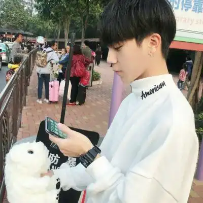 一分钟教你识俄罗斯货币
