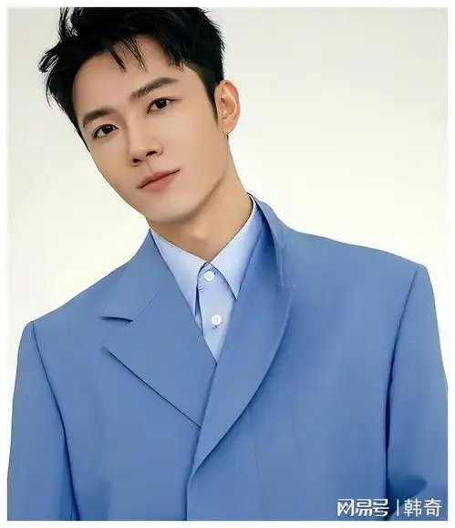 他是央视最帅男主持,仅用4年就登上春晚,如今38岁婚姻成迷
