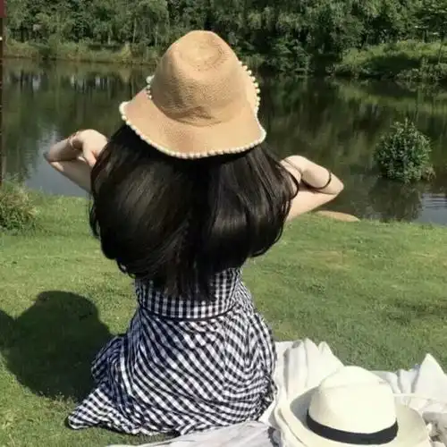 女生背影头像
