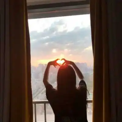 落日夕阳情侣头像
