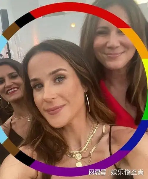 第一女儿的差距伊万卡当白宫顾问为父助力,阿什莉丑闻坑爹
