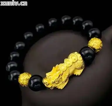 黄金貔貅与翡翠珠子极致奢华的完美搭配
