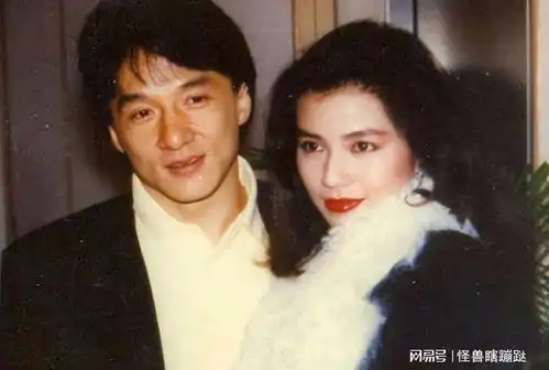 和成龙关系好的4位女星,个个年轻貌美出名,不是港姐就是影后
