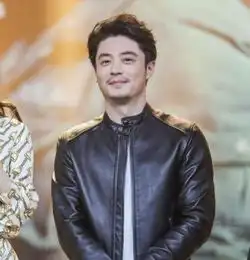 霍建华40岁近照发福,胡子拉碴化身油腻大叔,林心如功不可没
