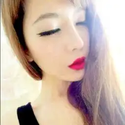 我需要这个qq头像的原图,谁有看到可以给我吗在线等
