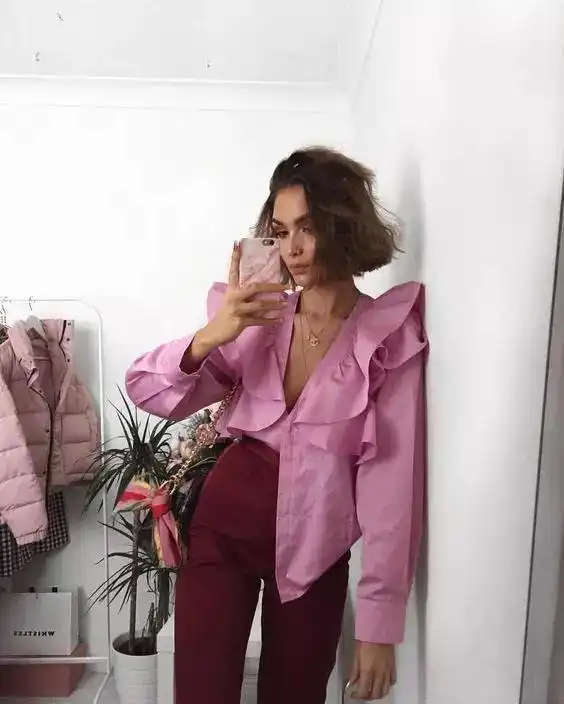 今年最时尚的衬衫款式,迪丽热巴已经穿起来了
