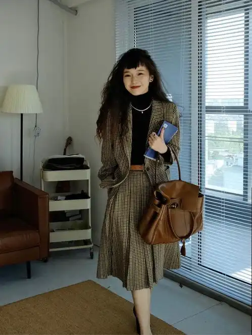 个矮没关系会穿才是关键,学这位姐姐穿,复古优雅,想不气质都难
