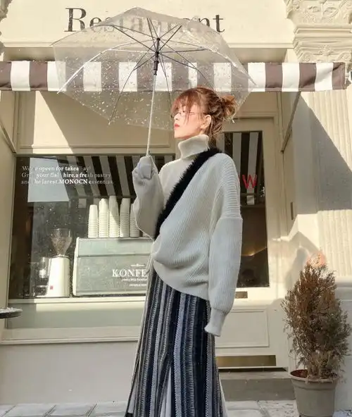 毛衣半裙又火了,爱美女孩掌握这3个搭配技巧,个性又耐看
