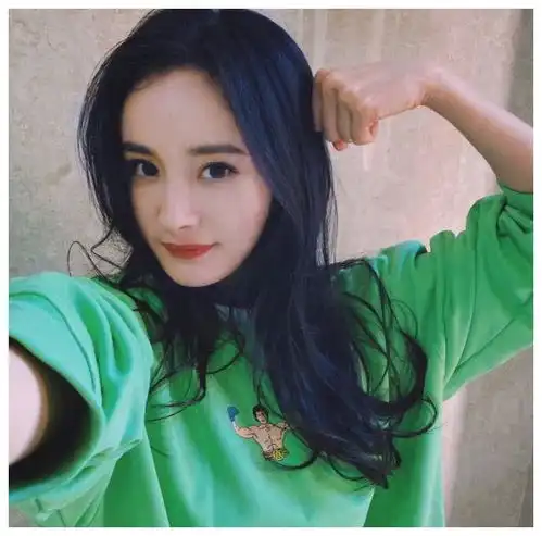 高智商和情商在娱乐圈到底有多重要这两位堪称是大神的操作
