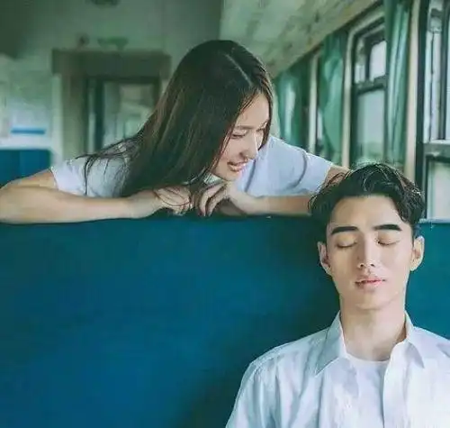 离婚率逐年升高,父母催婚不管这些,哪怕将来离婚你也的结婚
