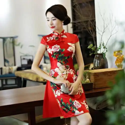 时尚性感少女旗袍,明媚娇贵,不娇气
