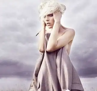 在外风光在家受气的星座
