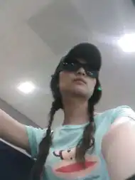围棋美女唐莉自拍秀清纯妩媚风情万种
