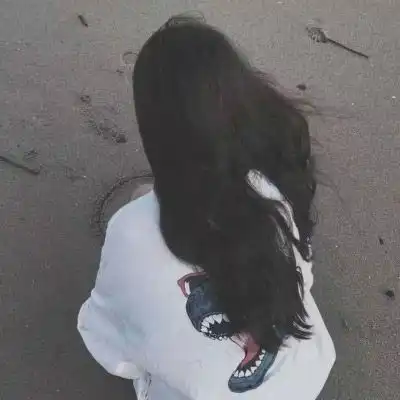 超丧女头像模糊

