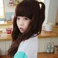 有没有好的qq女生头像或皮肤,要可爱型的
