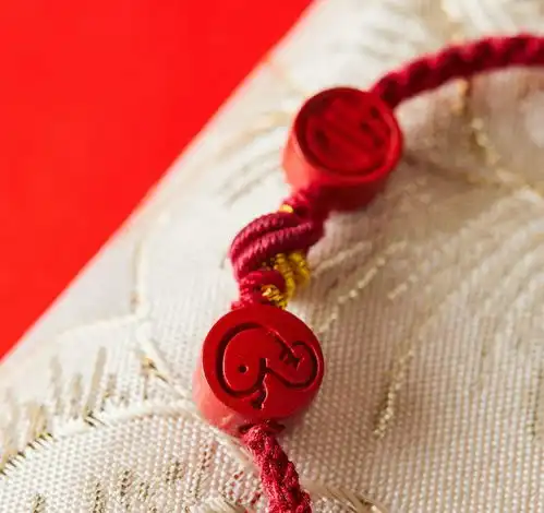 蛇来运转红绳,六字真言投影石加持,办公室小姐姐都爱普陀山书院福袋热卖,新春必备,富贵又喜庆观音朱砂网易订阅
