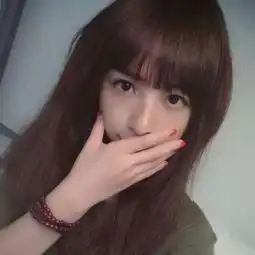 三骚大战韩国球王斗鱼龙珠女主播豪乳对比
