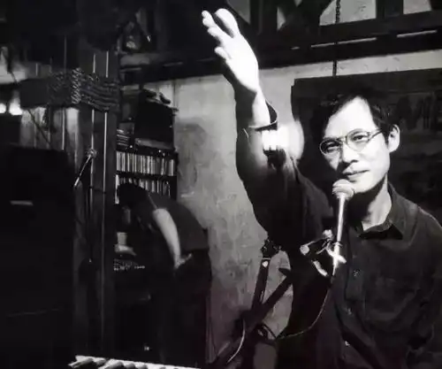 卍物志66岁罗大佑惨遭淘汰演唱会无人问津很高兴,我终于不红了
