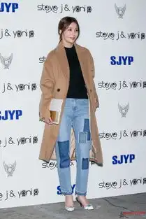 棉袄凉鞋是最潮搭法,不怕冷就这么穿
