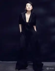 高清闫妮颠覆形象掌柜的秀事业线性感破表

