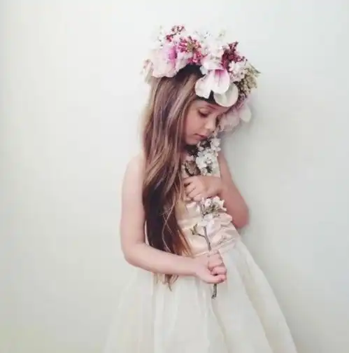 日时卯酉相冲,感情之路不如意,到40岁还没有结婚
