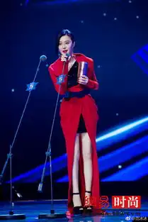 瘦了之后的范冰冰什么都敢穿美腿细腰抢镜

