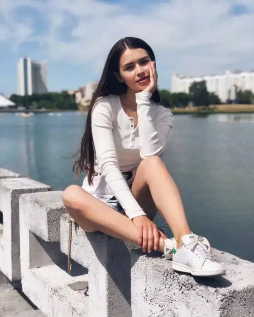 与前任现任总统有染的白俄罗斯最美丽的女人之一玛丽亚
